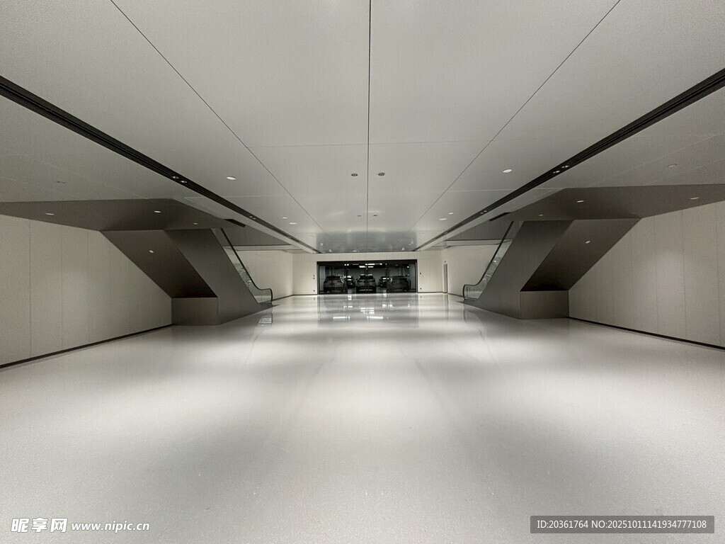 现代简约风格地下空间