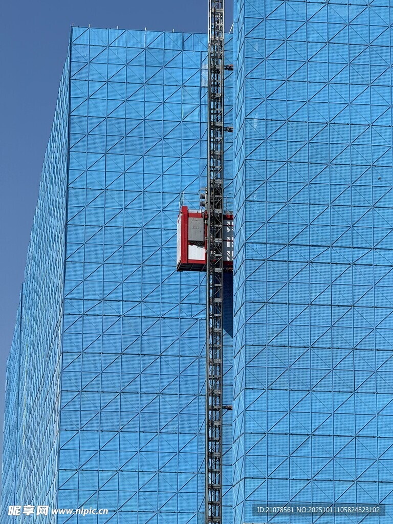 高楼外墙清洁作业