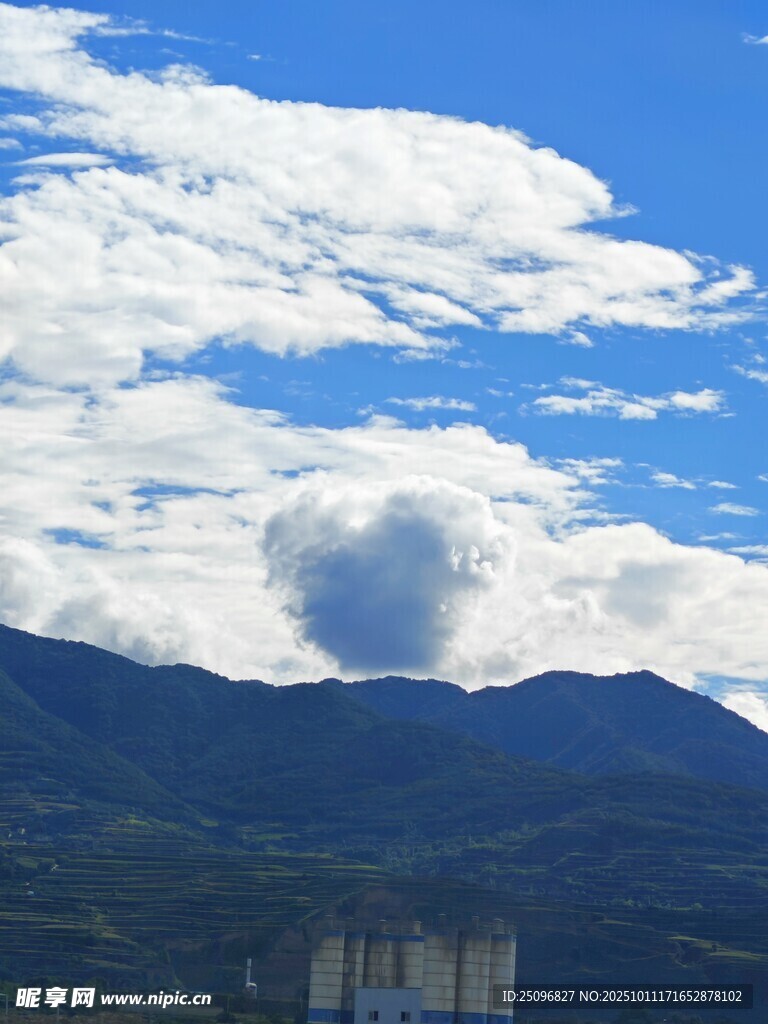 蓝天
