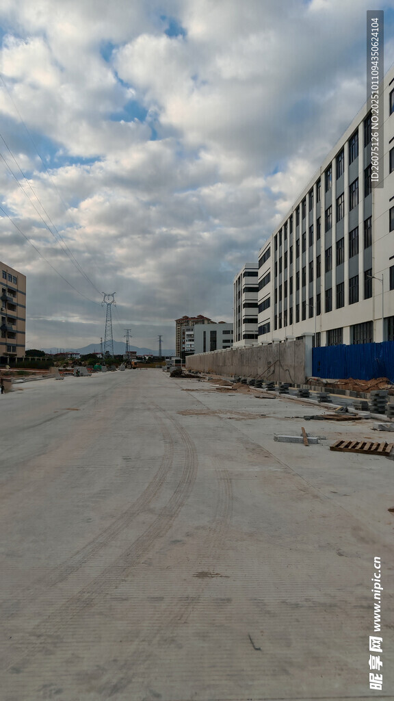 在建工地现场空旷景象