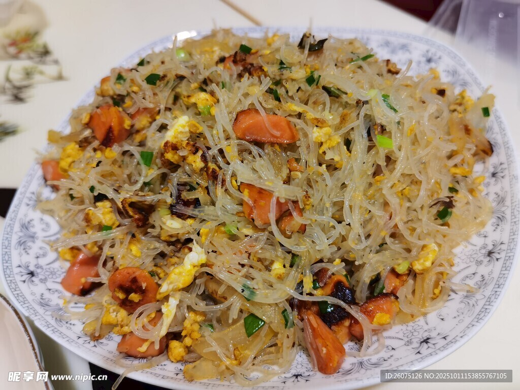 美味火腿肠鸡蛋炒粉丝
