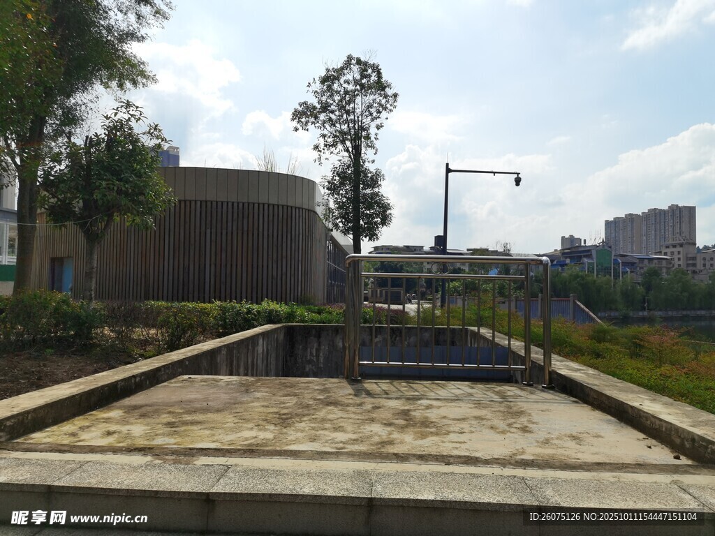 户外水泥平台景观