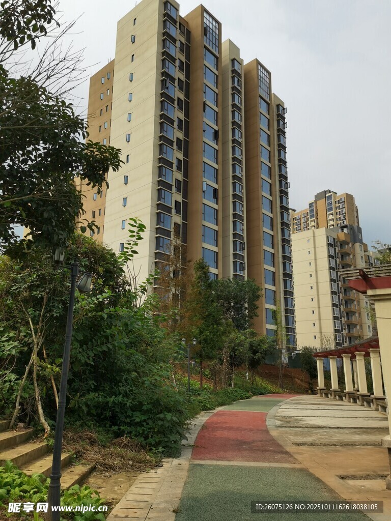 现代小区景观与高层住宅