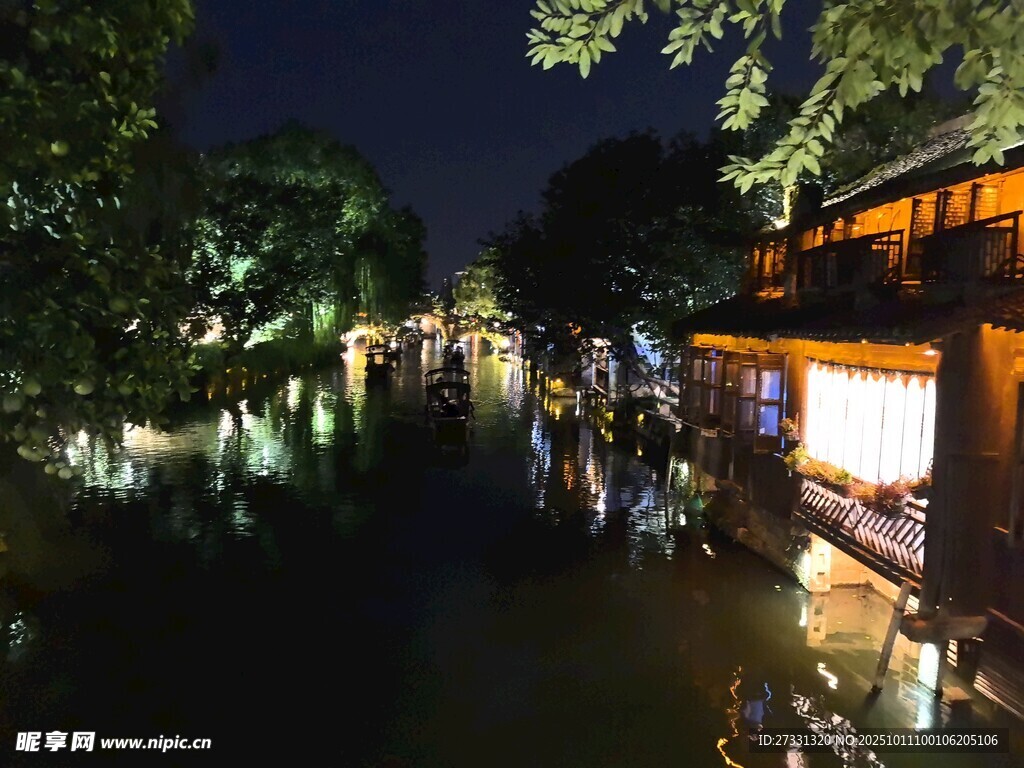 江南水乡夜景