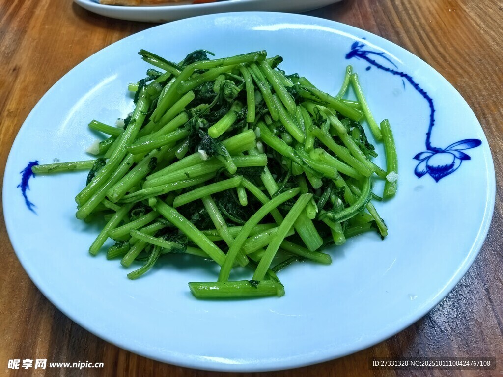 清炒茼蒿
