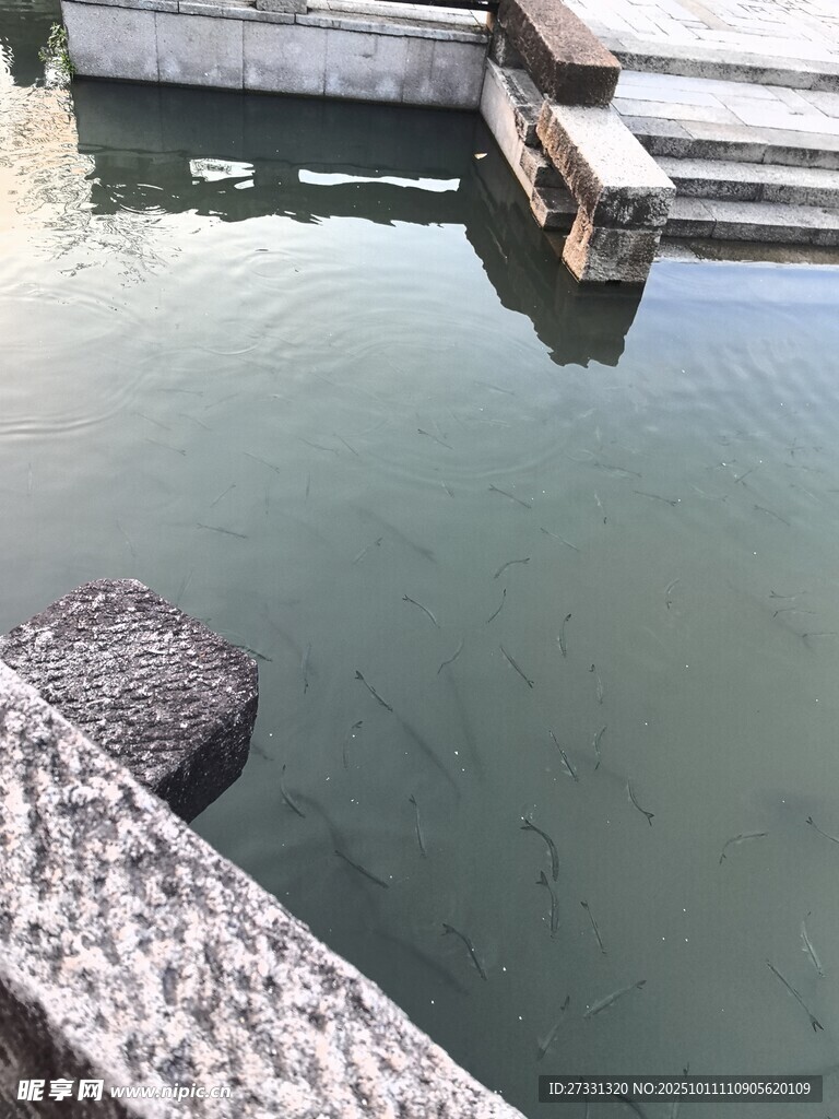 水边码头场景