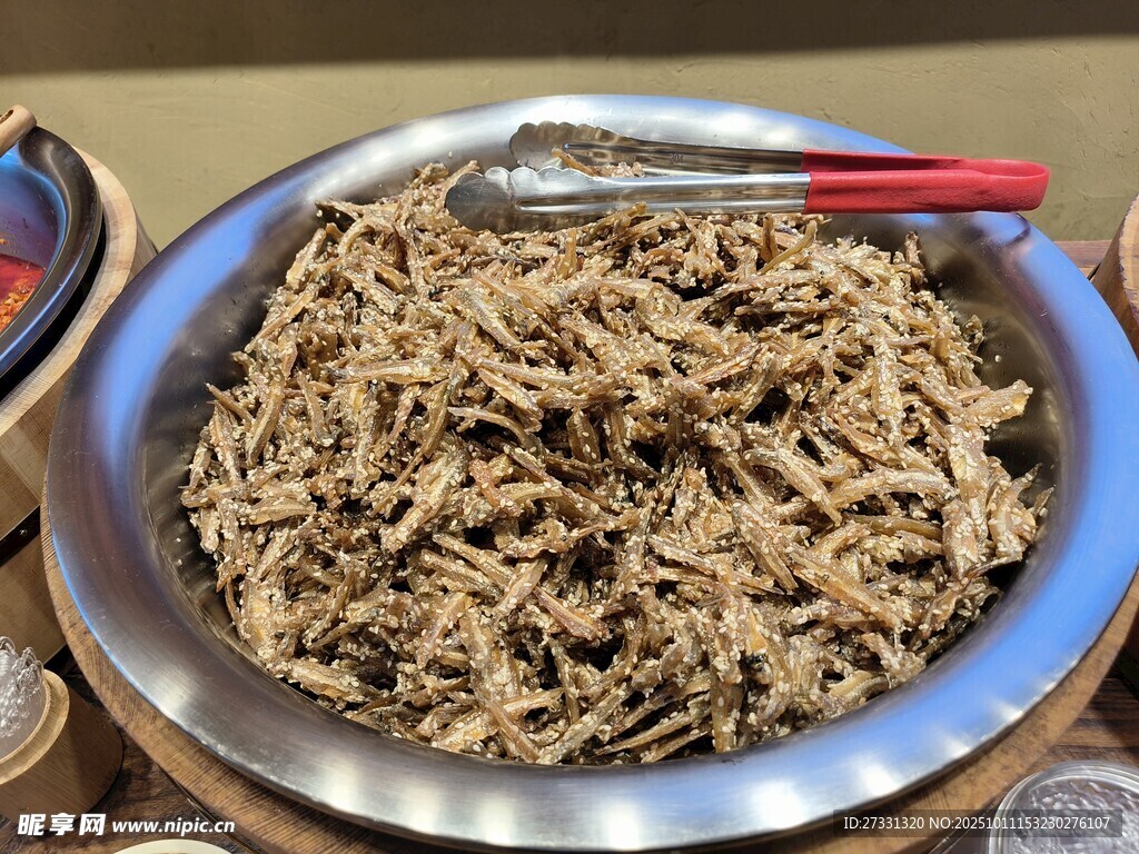 满满一盘美味手撕肉