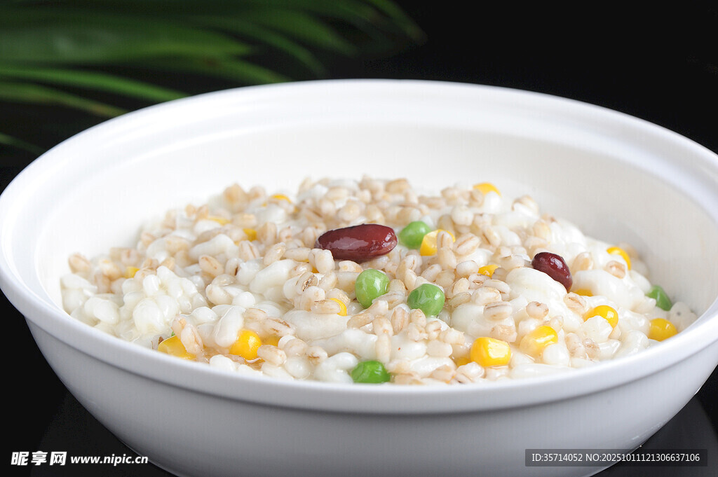 营养美味的五谷杂粮粥