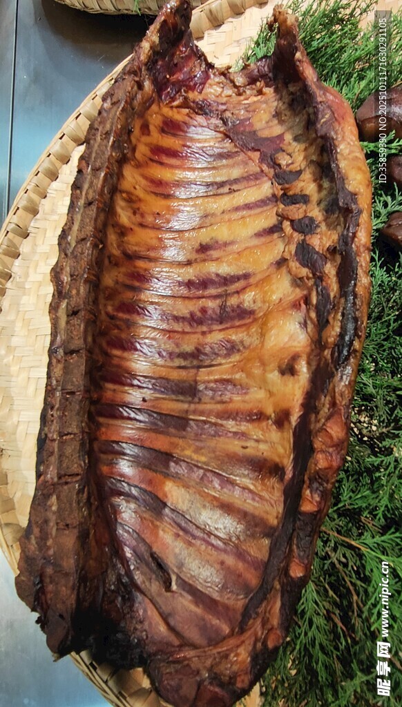 腊肉排骨特写
