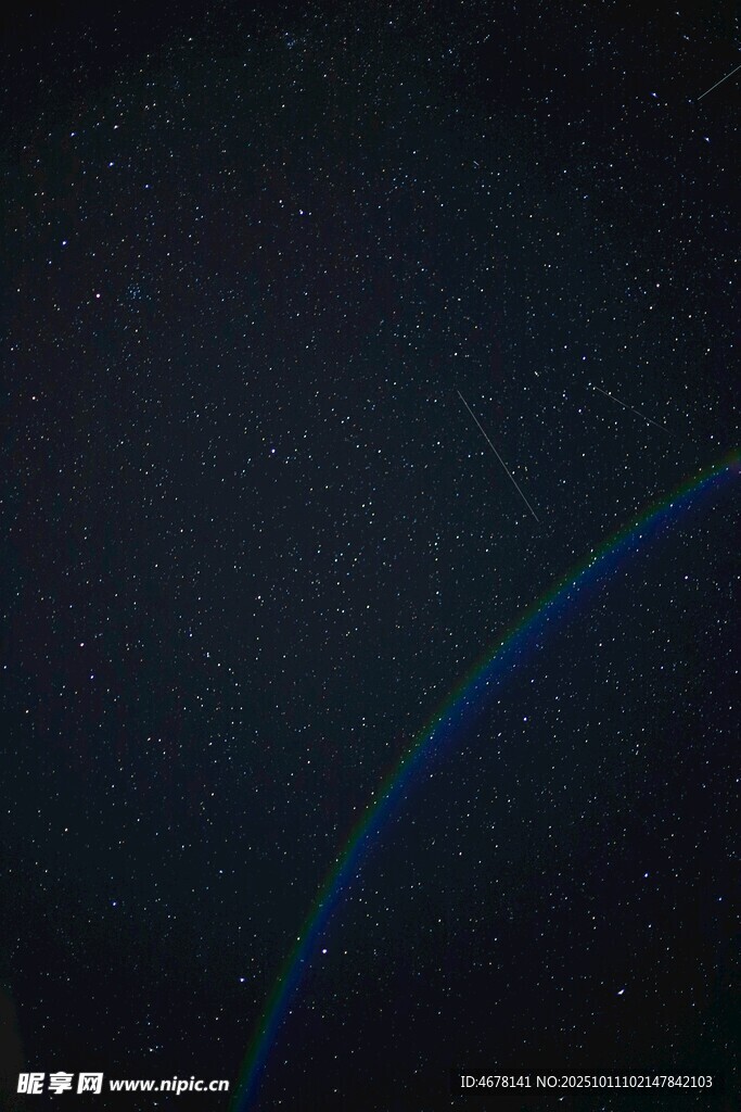 深邃宇宙中的蓝色星球