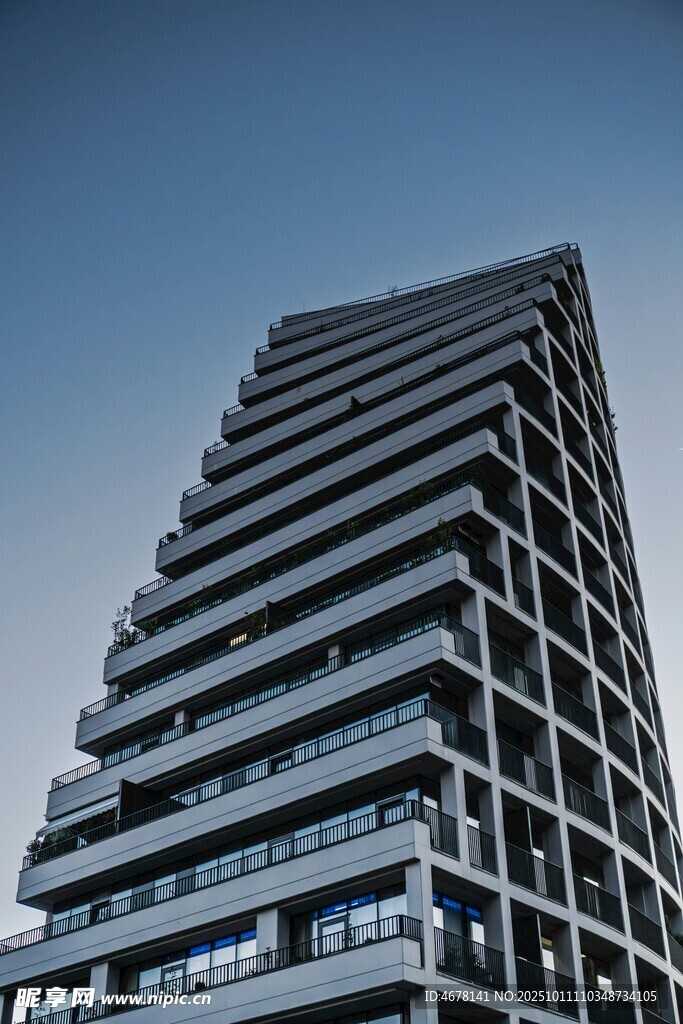 现代风格高层商务建筑