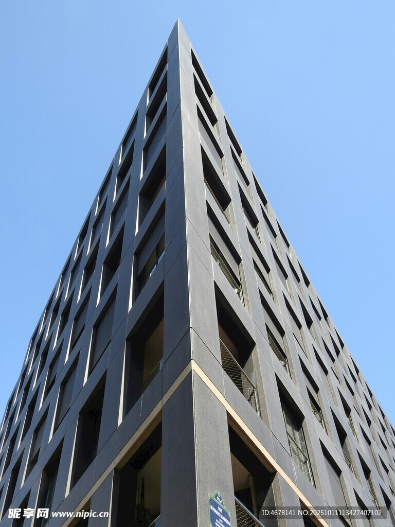 现代风格独特几何形建筑