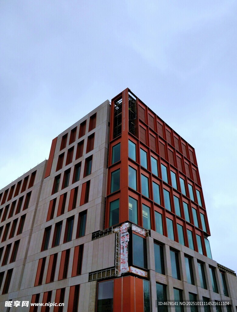 现代风格高层办公建筑