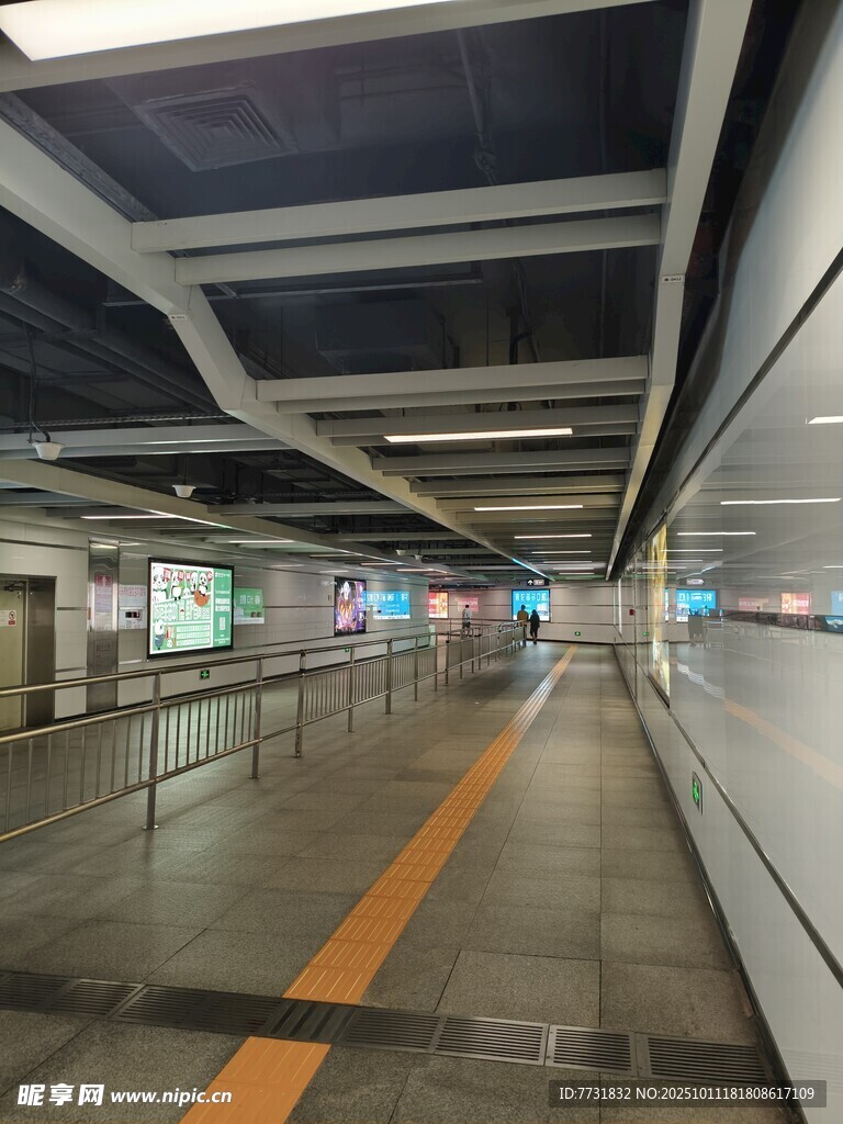 地铁尾班车