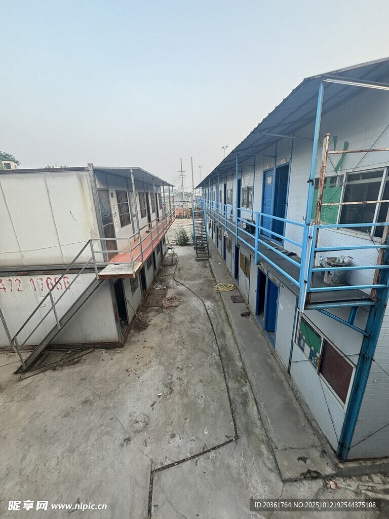 简易活动板房建筑场景