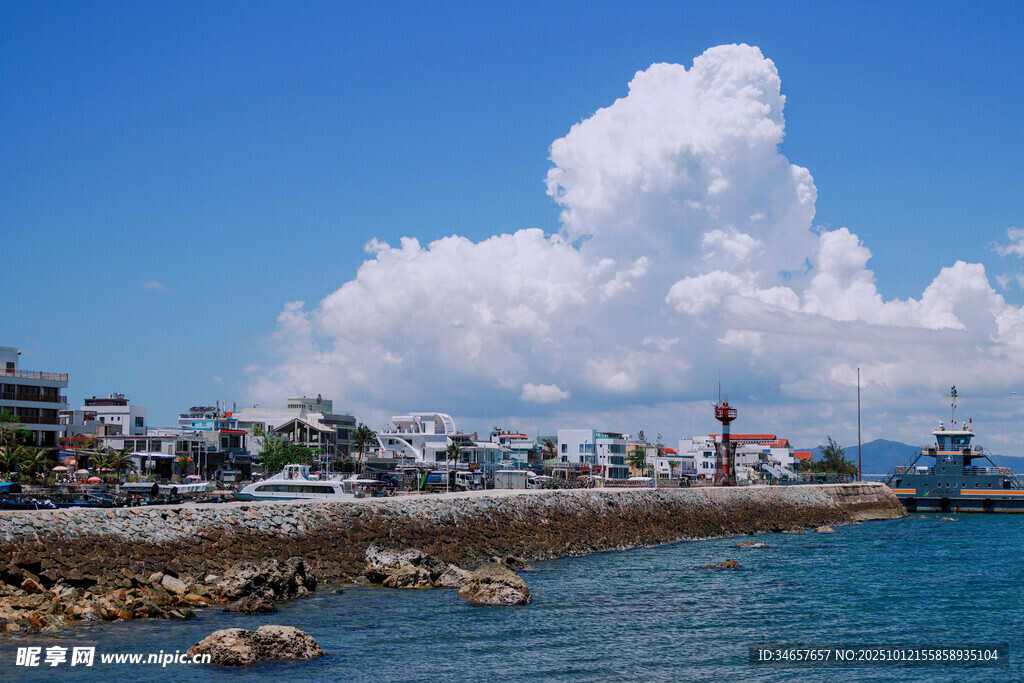 海滨城市美丽海岸风光
