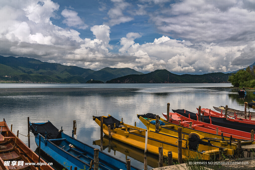 泸沽湖风光