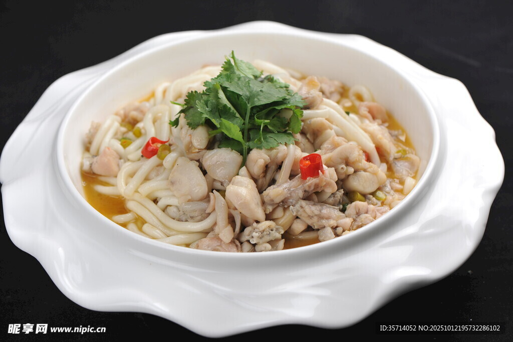 鲜香鸡肉米线