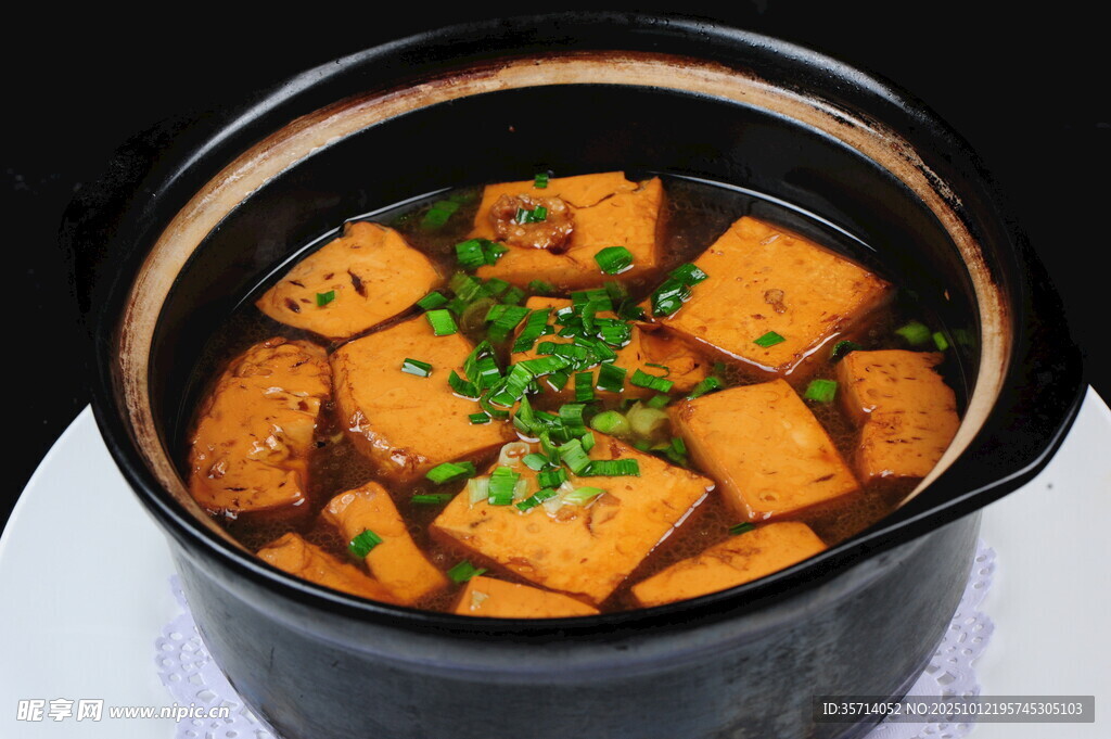 砂锅豆腐美味诱人