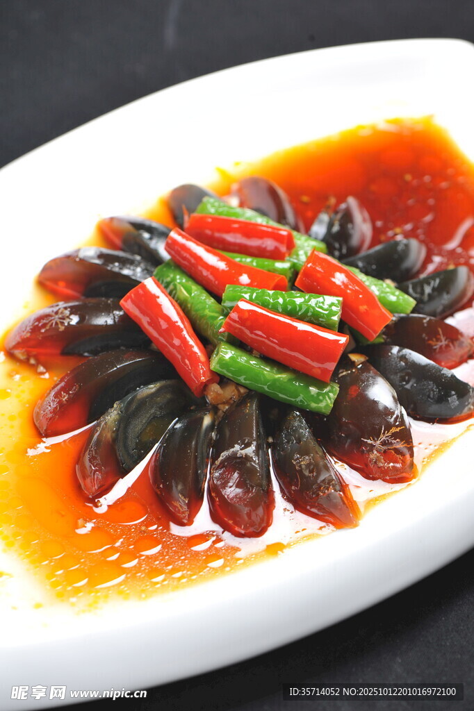 香辣美味的红烧蛏子