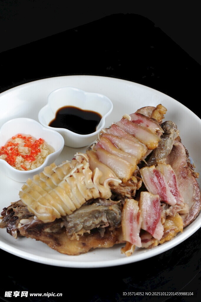 美味拼盘烤肉
