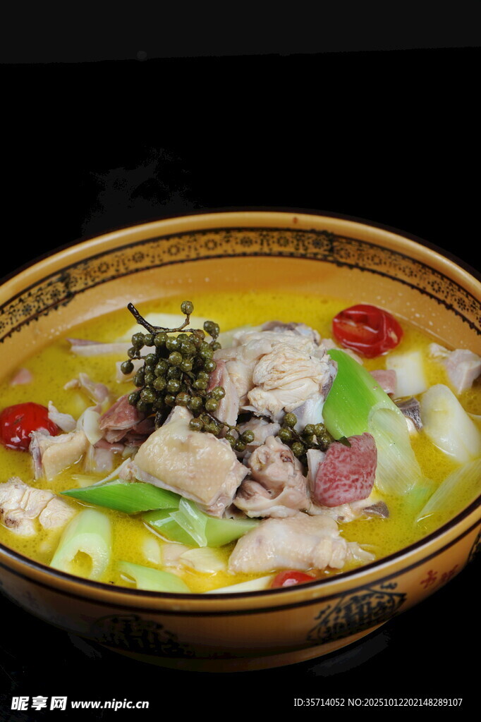美味鲜香的特色酸菜鱼