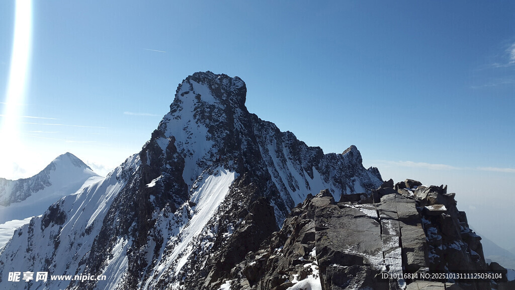 雪山美景