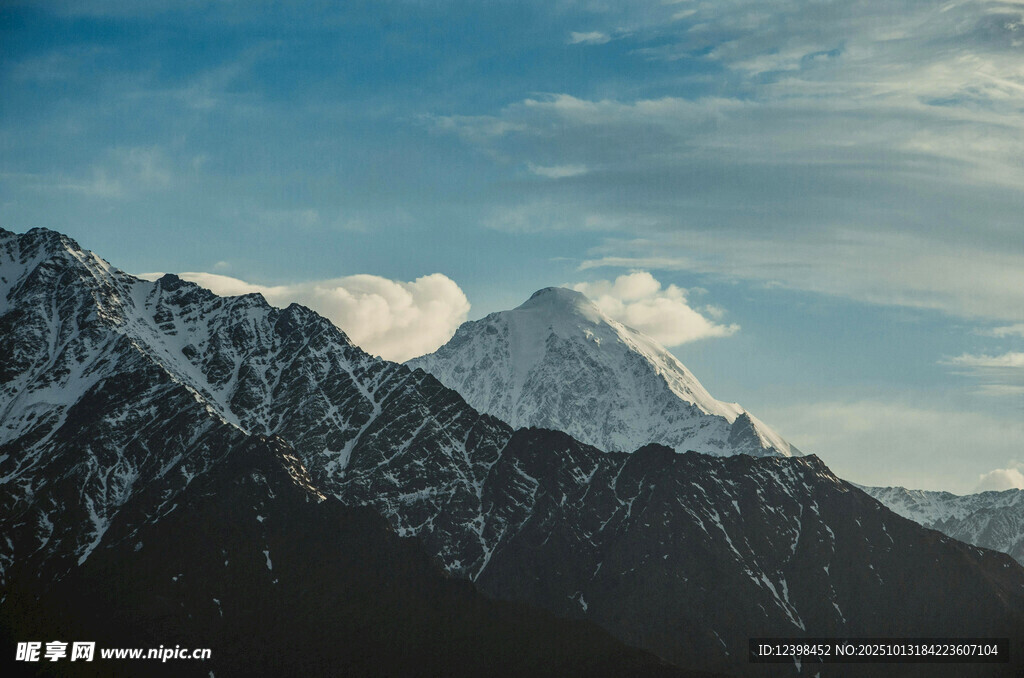 壮丽雪山美景