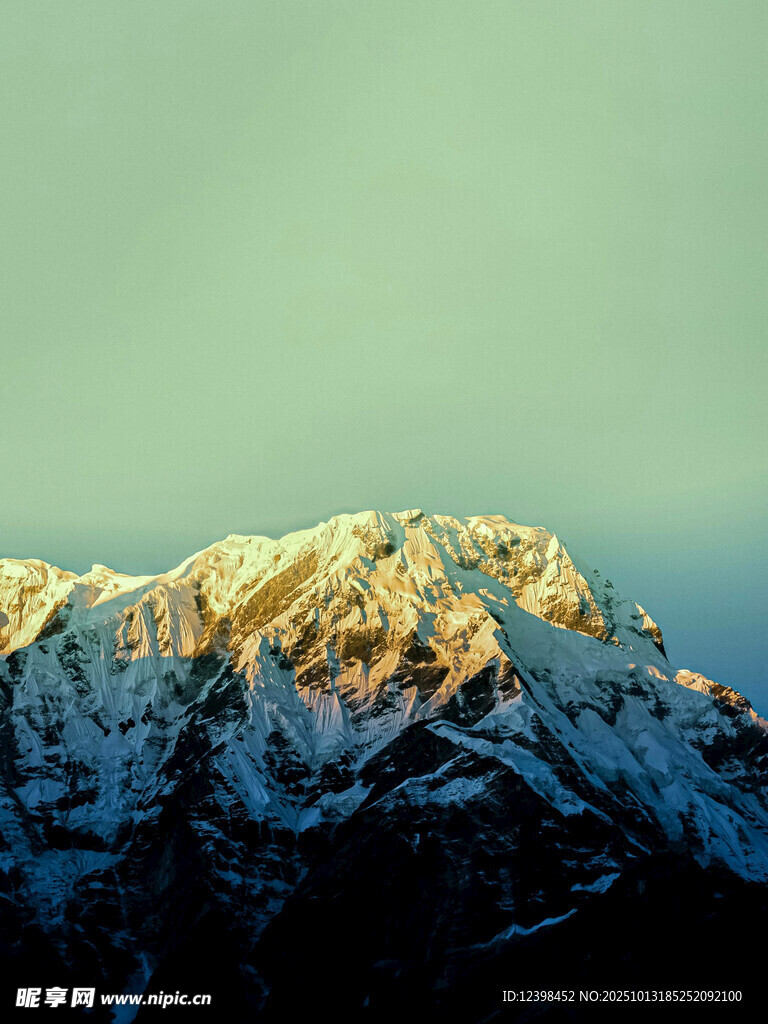 雪山晨曦