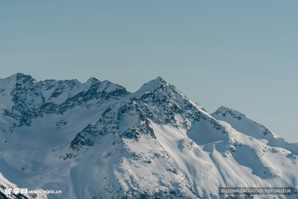 雪山壮丽景观