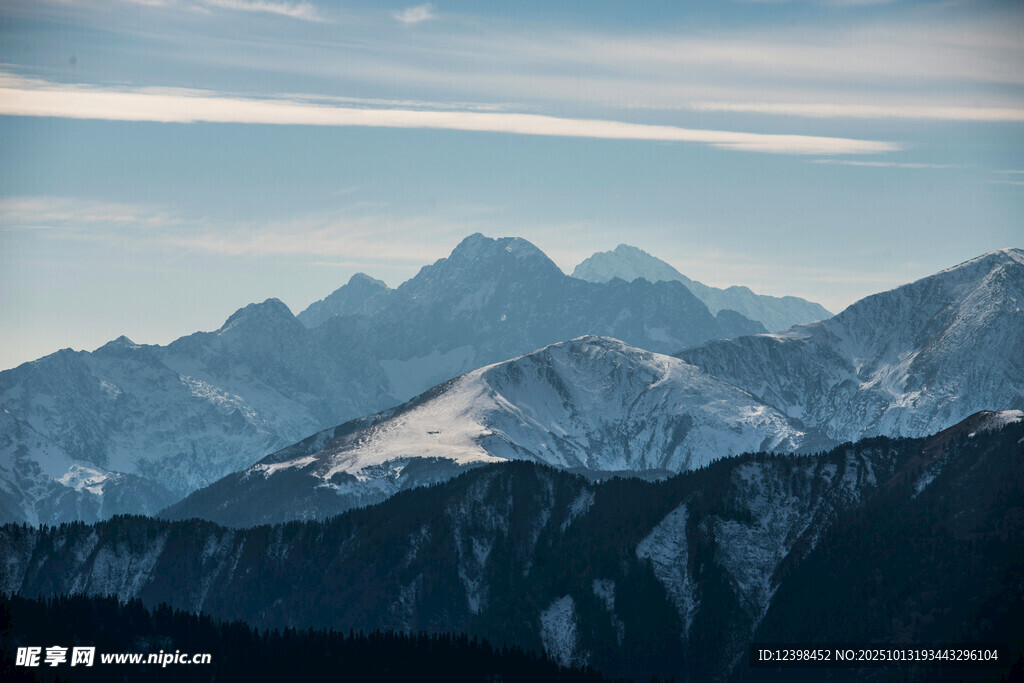 壮丽雪山风景