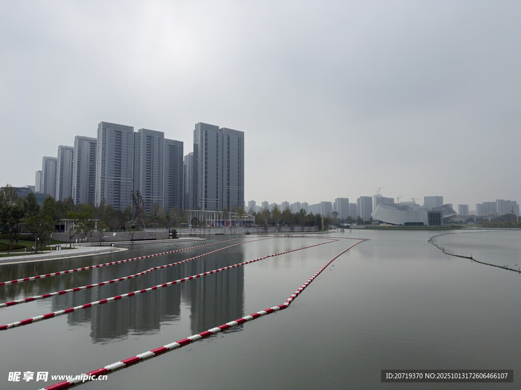 湖景房