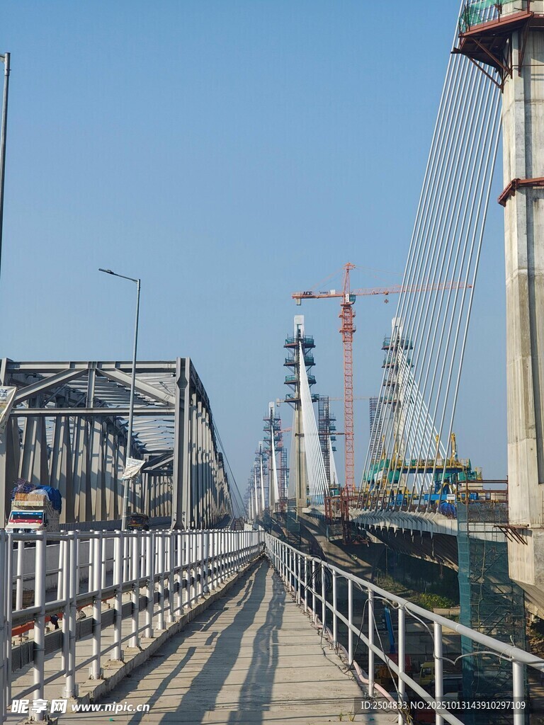 桥梁施工现场远景