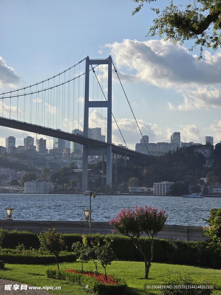 伊斯坦布尔大桥城市景观