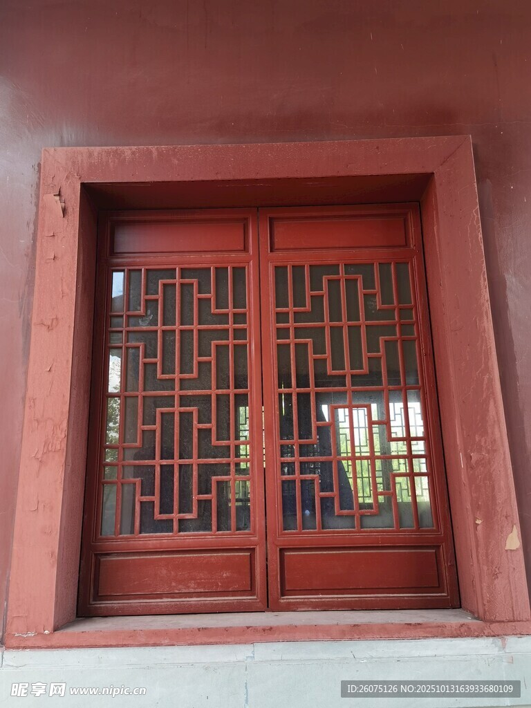 中式红木门古典韵味浓