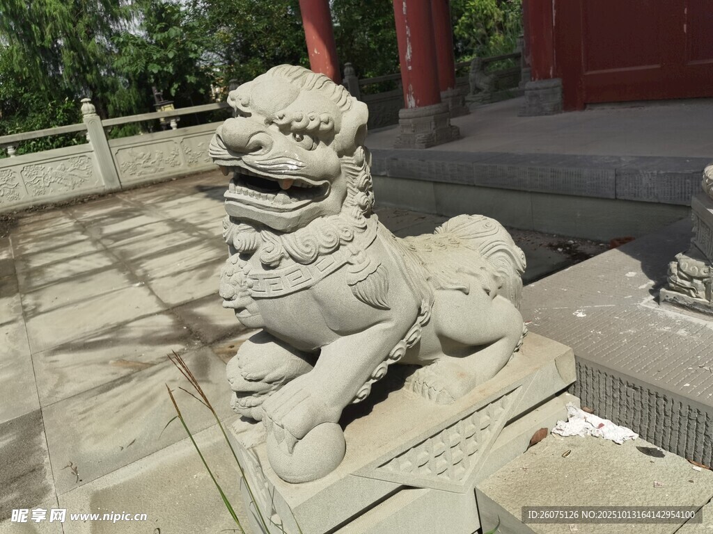石狮子雕塑