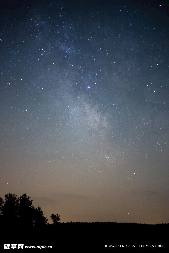 夜幕下的璀璨星空