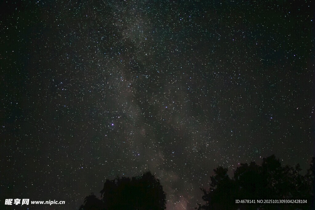 夜空下的璀璨星河