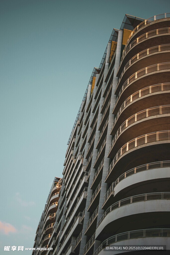 现代高层公寓建筑外观