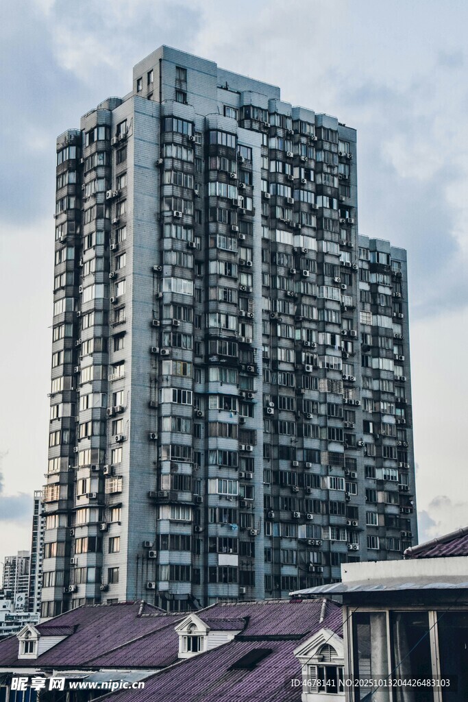 高层住宅楼外观景象
