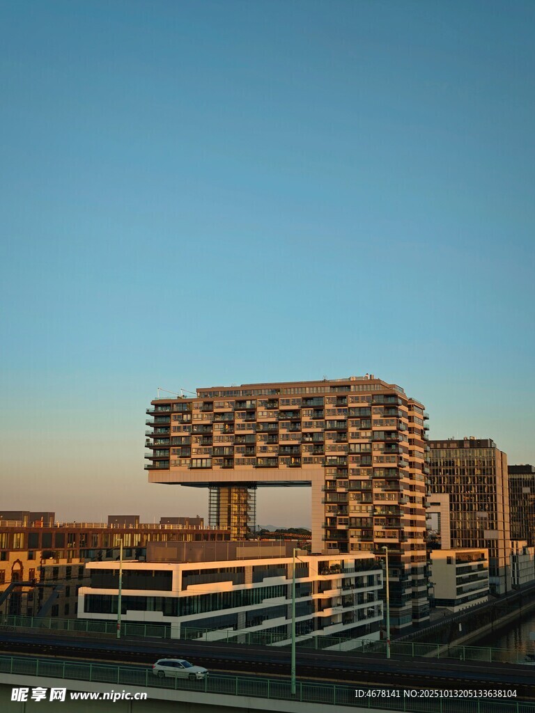 现代风格独特造型的建筑