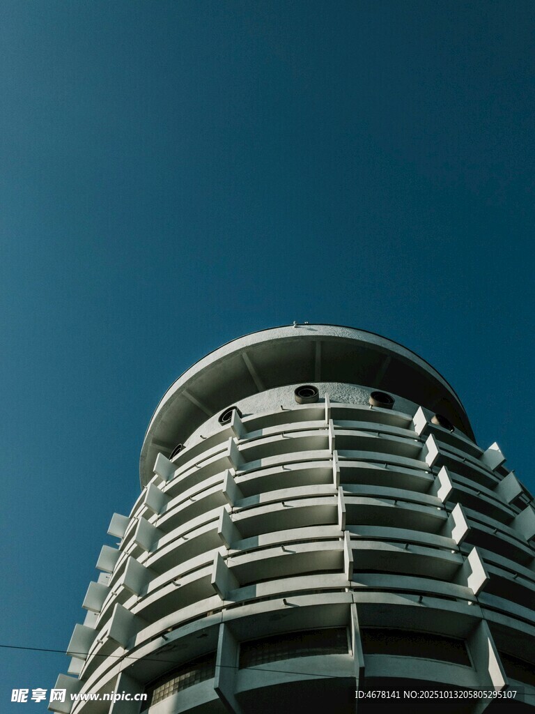 现代高层公寓建筑外观