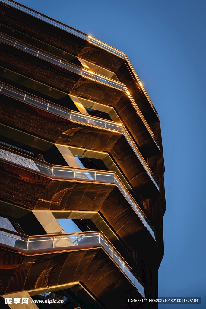 现代风格多层建筑外观