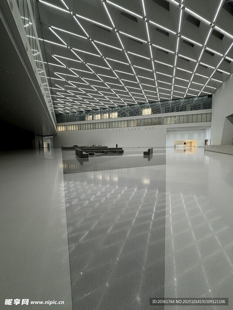现代空旷室内空间场景