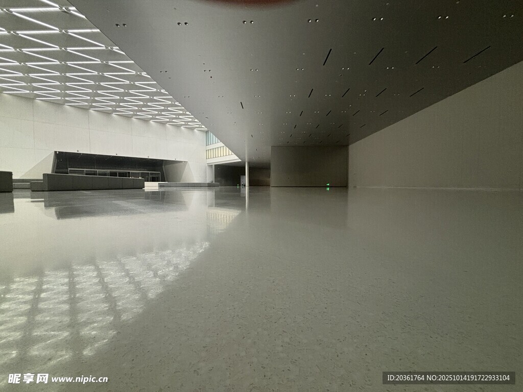 现代空旷室内空间场景