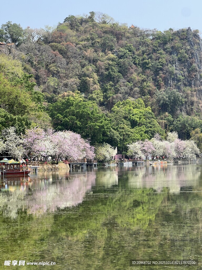 春季的七星岩景区