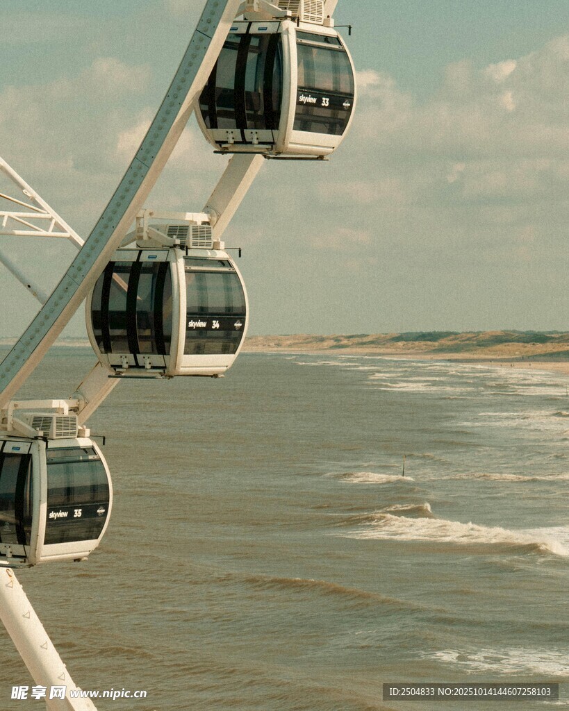 海边摩天轮 浪漫景致