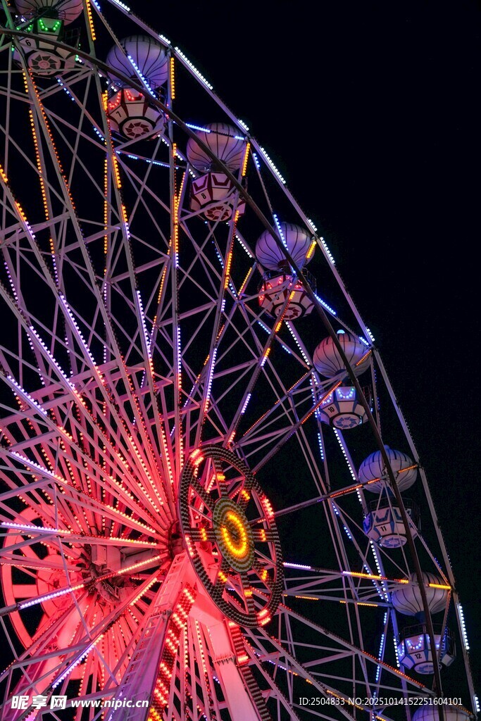 璀璨摩天轮夜景