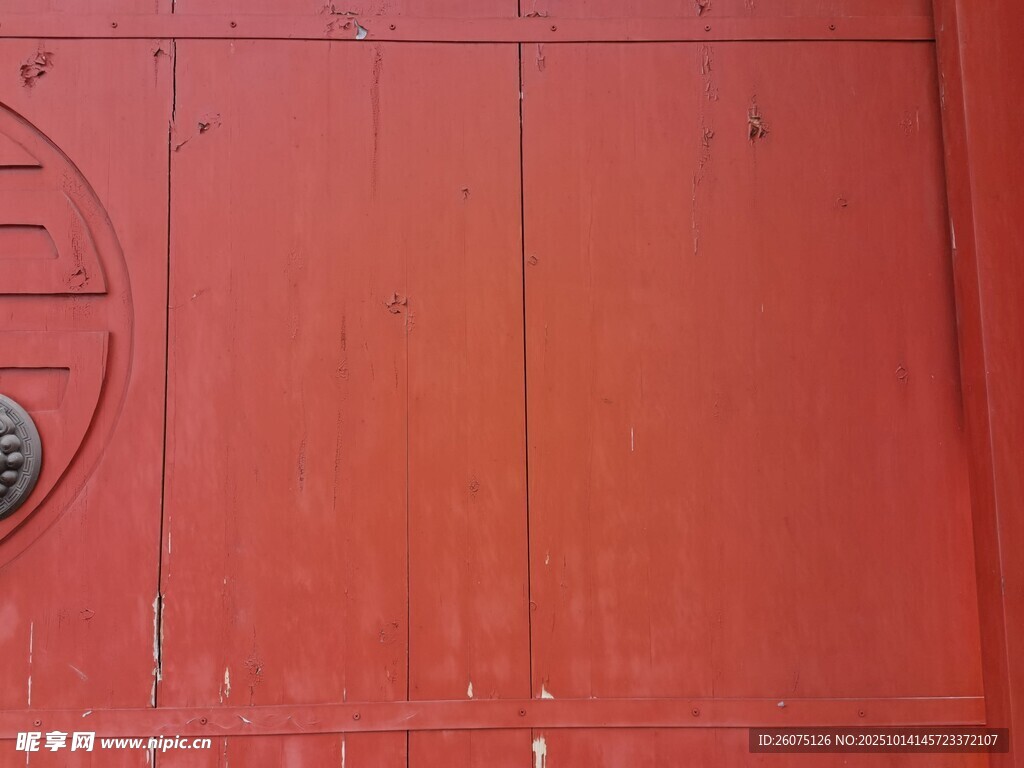 朱红古门古朴典雅门锁