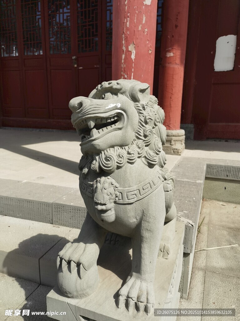 中式石狮子尽显古典韵味